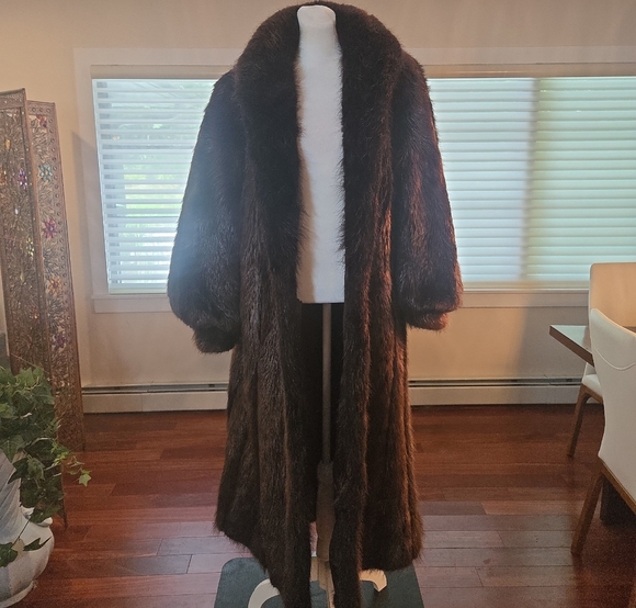 Genuine Beaver Fur Full Length Maxi Glam Mob Wife Coat Brown Size Large - Picture 1 of 11